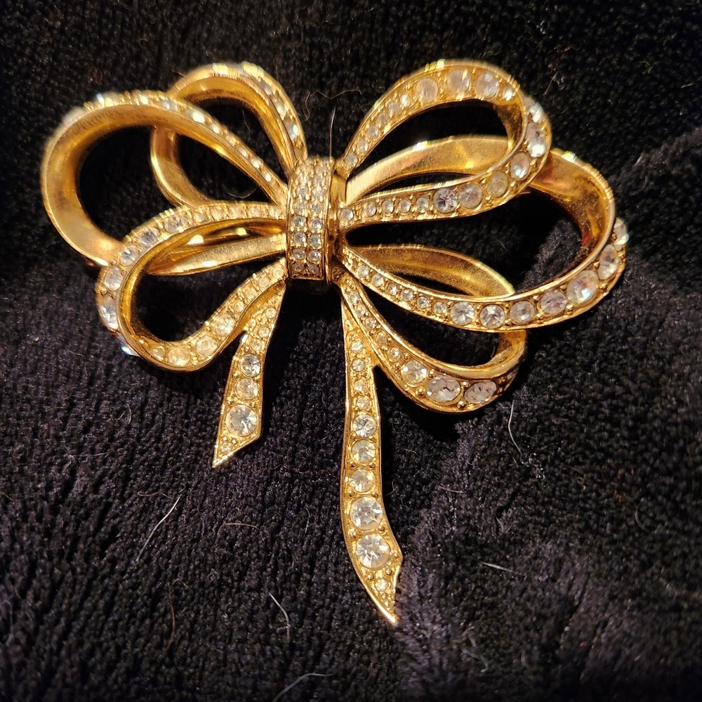 Kenneth Jay Lane KJL for Avon Rhinestone Bow Brooch